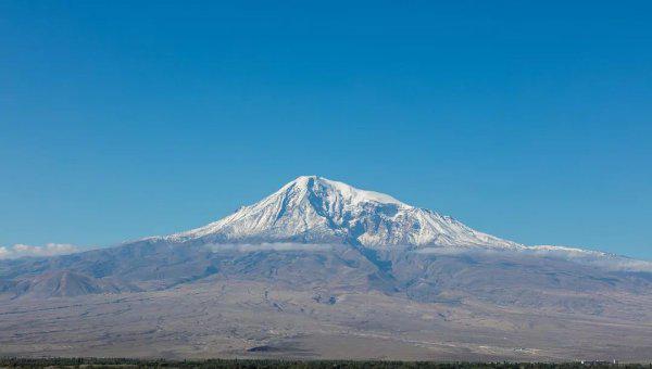 亚拉腊山在哪个国家