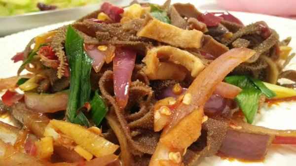 千层肚是牛的哪个部位