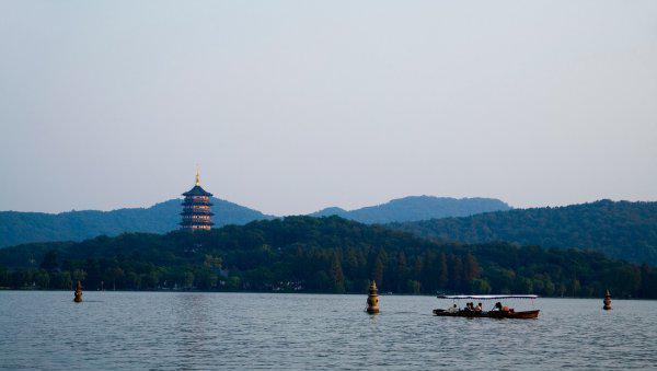 一元纸币背面是什么风景