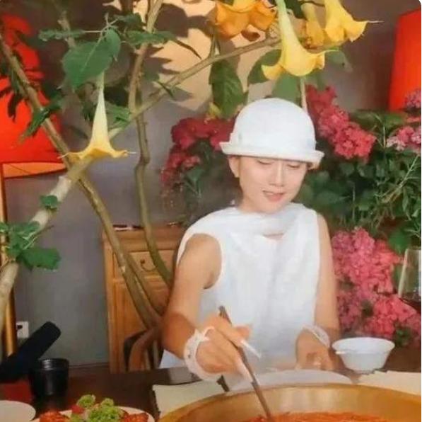 杨丽萍简历及个人资料简介