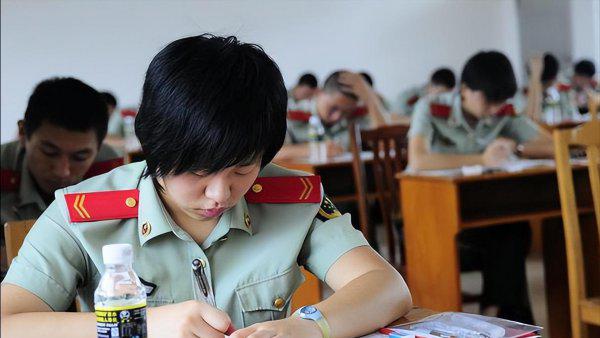 大学生考军校要什么条件和要求