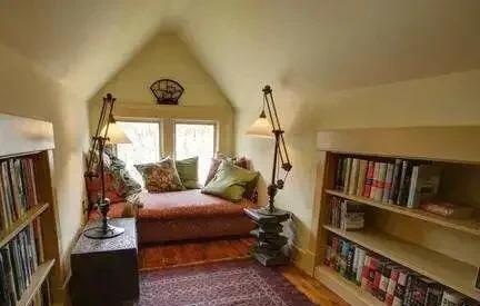 带院子的一楼和带阁楼的顶楼能买吗