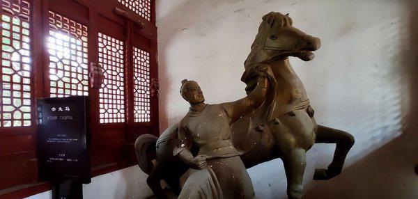 洛阳关羽墓在哪里出土