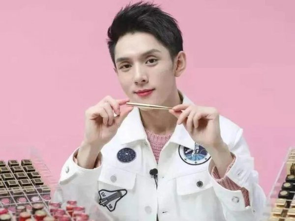 李佳琦个人资料简介