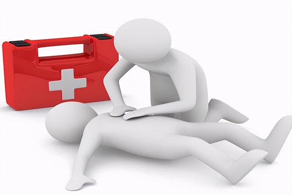 当人触电了用什么绝缘体施救