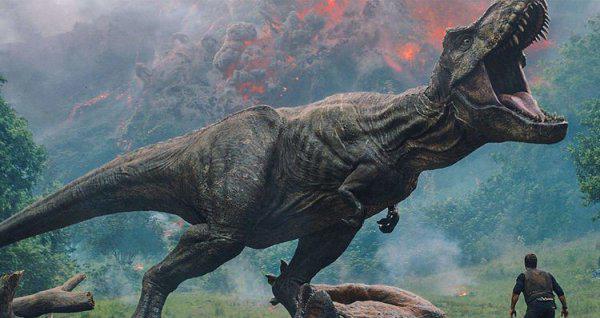 棘龙和霸王龙哪个厉害