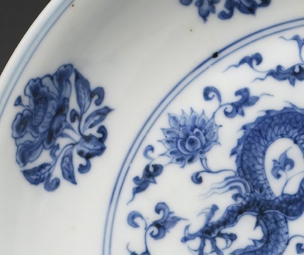 大明成化年制瓷器底款