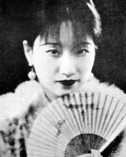 民国才女陆小曼的一生简介