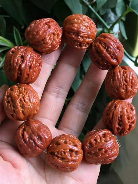 小核桃手串怎么炼成完美包浆