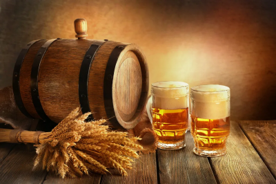 比较嗨的酒桌游戏 可以活跃气氛拉近距离的酒桌游戏