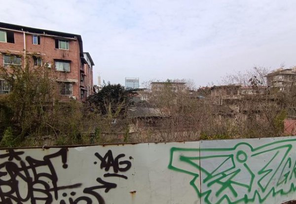 农村的旧房子为什么要拆除