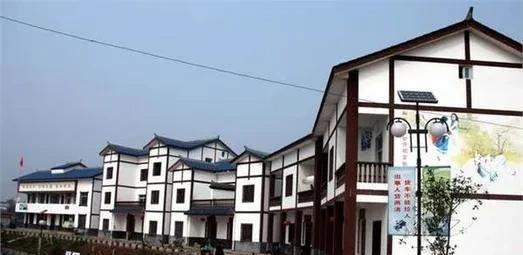 农村的旧房子为什么要拆除