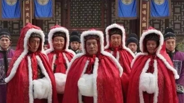 司礼监秉笔太监和掌印太监谁的权力大