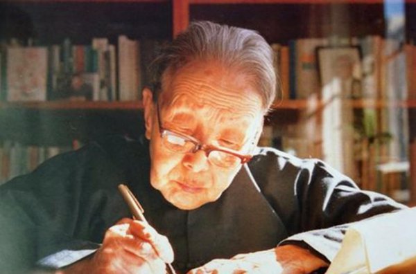 女作家冰心的原名叫什么