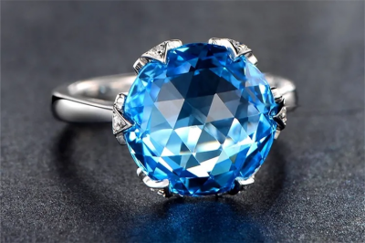 蓝色托帕石值钱吗值得买吗 托帕石的来源和产地在哪里