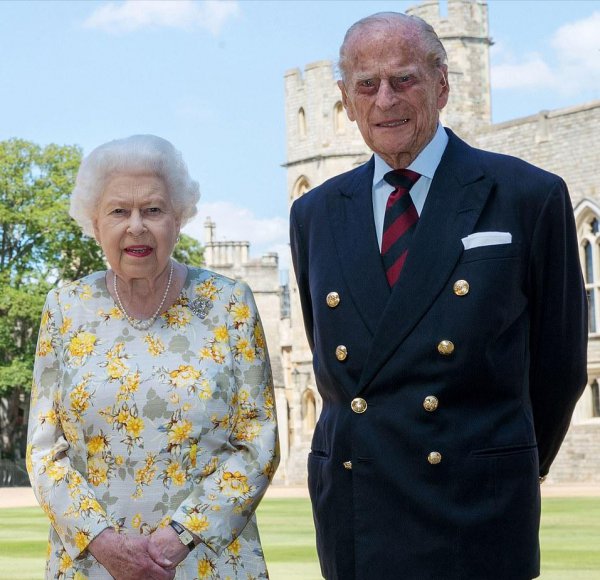 英国女王多少岁了