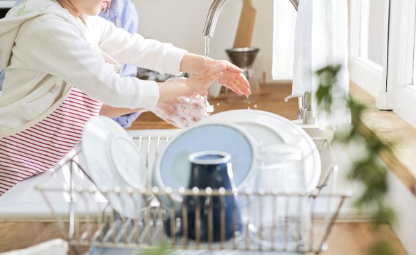 刷鞋子用什么刷的干净