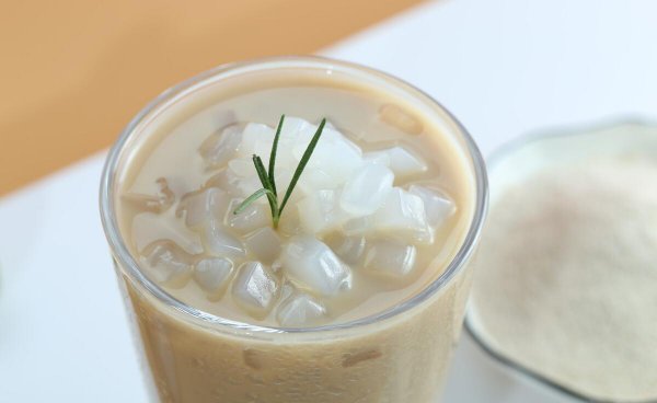奶茶里椰果是什么做的