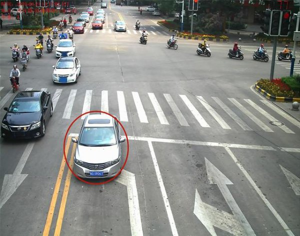 汽车逆行怎么扣分和罚款