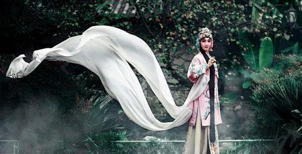 牡丹亭游园作者是谁