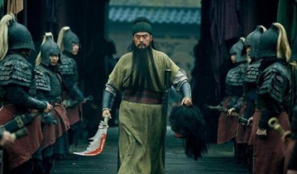 关羽的武器青龙偃月刀多重