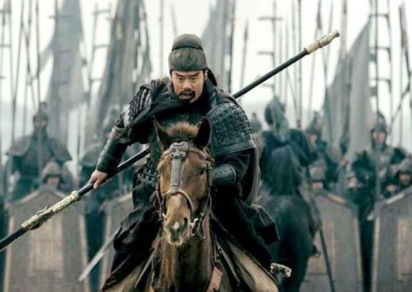 关羽的武器青龙偃月刀多重