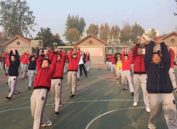 体考800米跑步技巧