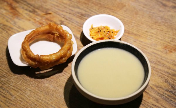 最早的豆腐是谁发明的