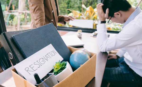 为什么辞职之前别让同事知道