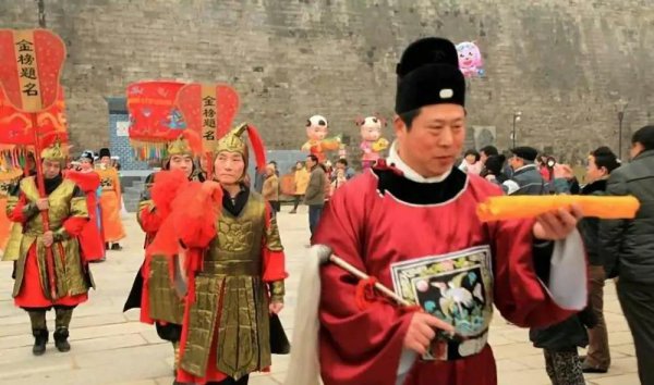 范进中举后怎么样了