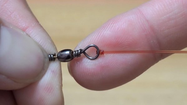 双钩怎么绑在八字环上