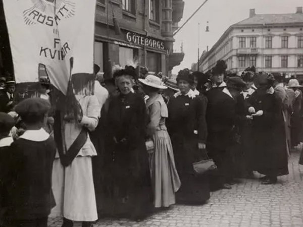 诺贝尔奖金多少钱