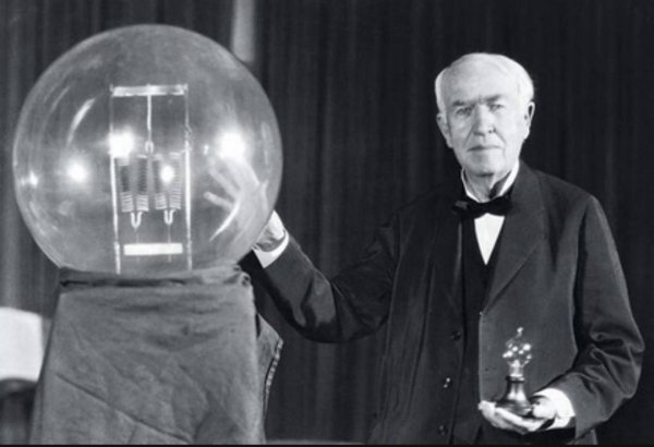 蒸汽机是谁发明的什么时候