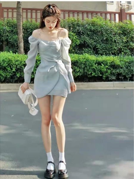 夏天穿什么颜色的衣服最凉快