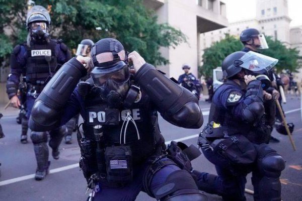 苗族主要分布在哪个省