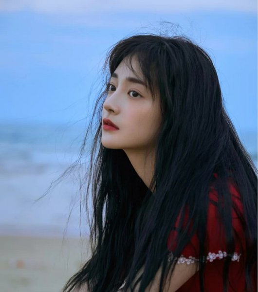 蒜头鼻高鼻梁好看吗