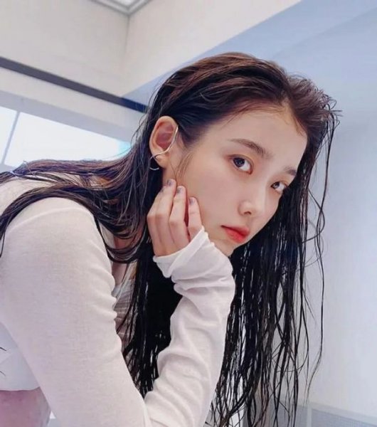 蒜头鼻高鼻梁好看吗