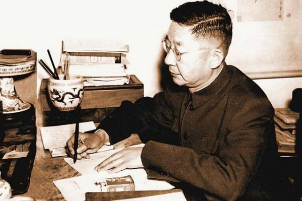 骆驼祥子的作者老舍有什么称号