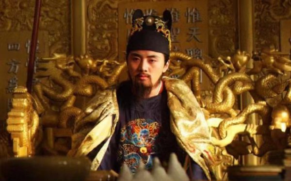 朱由校是谁的儿子