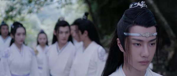 为什么蓝湛叫魏婴不叫魏无羡