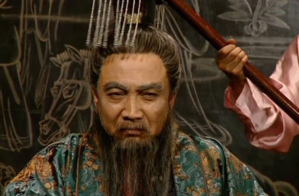 东汉末年三大战役的经过