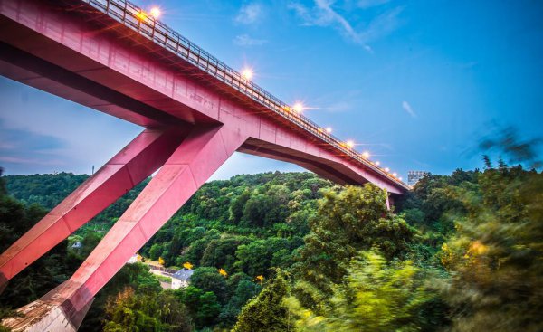 卢森堡人口及面积概况