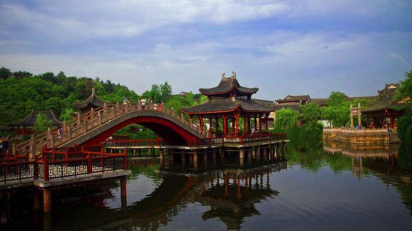 清明上河图有多少年的历史