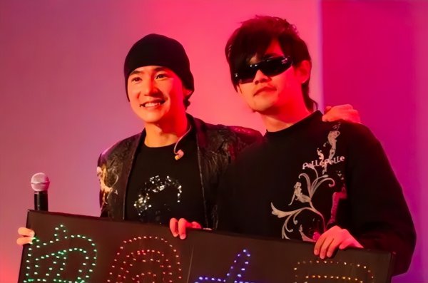 刘畊宏和周杰伦的关系