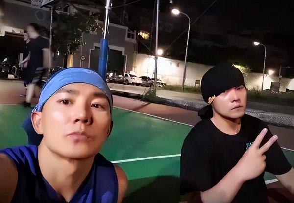 刘畊宏和周杰伦的关系