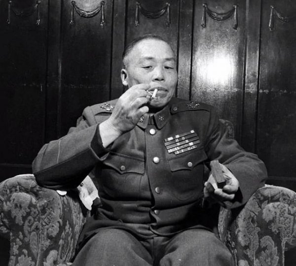 李宗仁回国后的下场