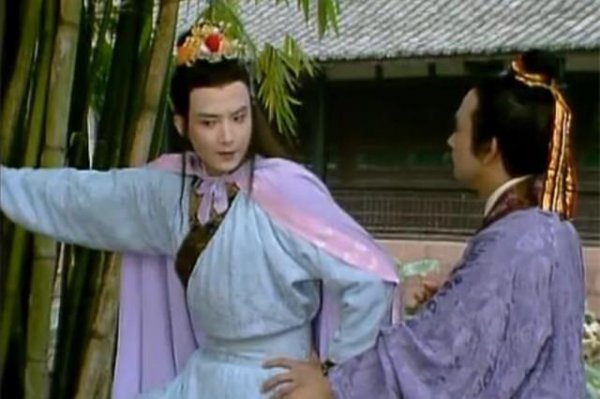 薛蟠是不是喜欢男的