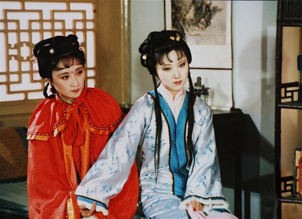 史湘云和贾宝玉的关系