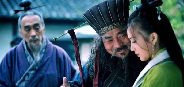 曹操和董卓都是挟天子以令诸侯