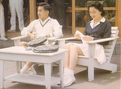 为什么日本天皇可以延续千年 天皇是不是从来没有变过